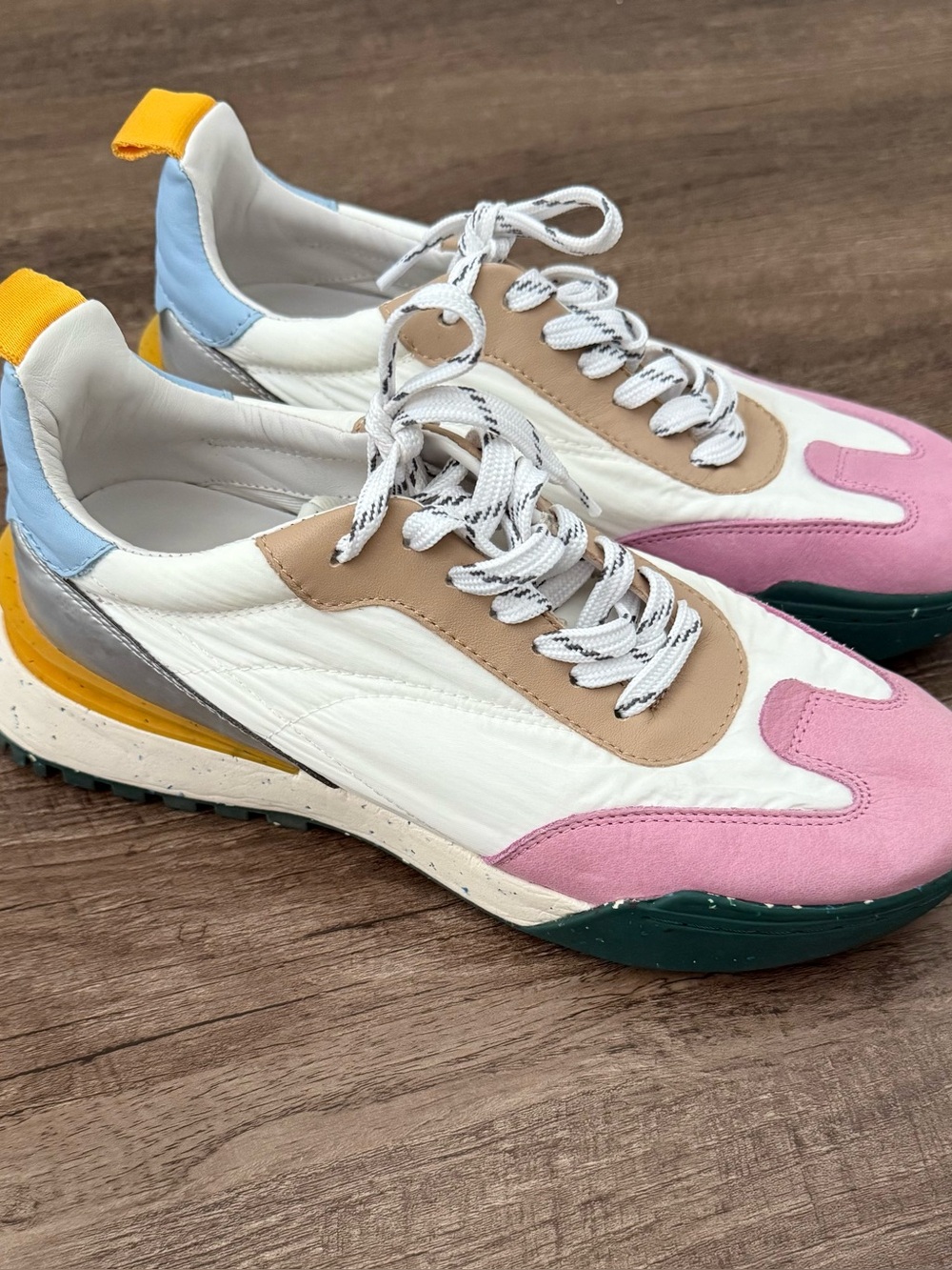 Oncept Women’s Brooklyn Sneaker 6